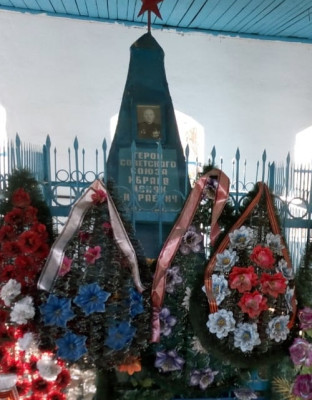 памятник3.jpg